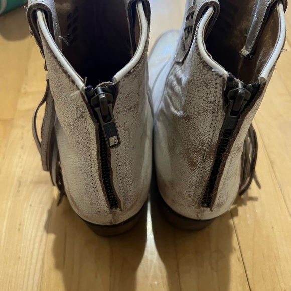 Very Volitile cow girl booties. Size 10 - Picture 3 of 6